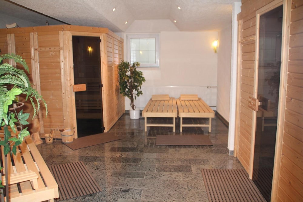 Trip Inn Hotel Zum Riesen 8/50