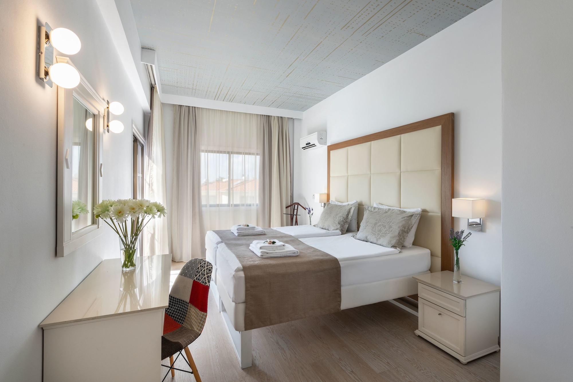 SUITE 1 BEDROOM