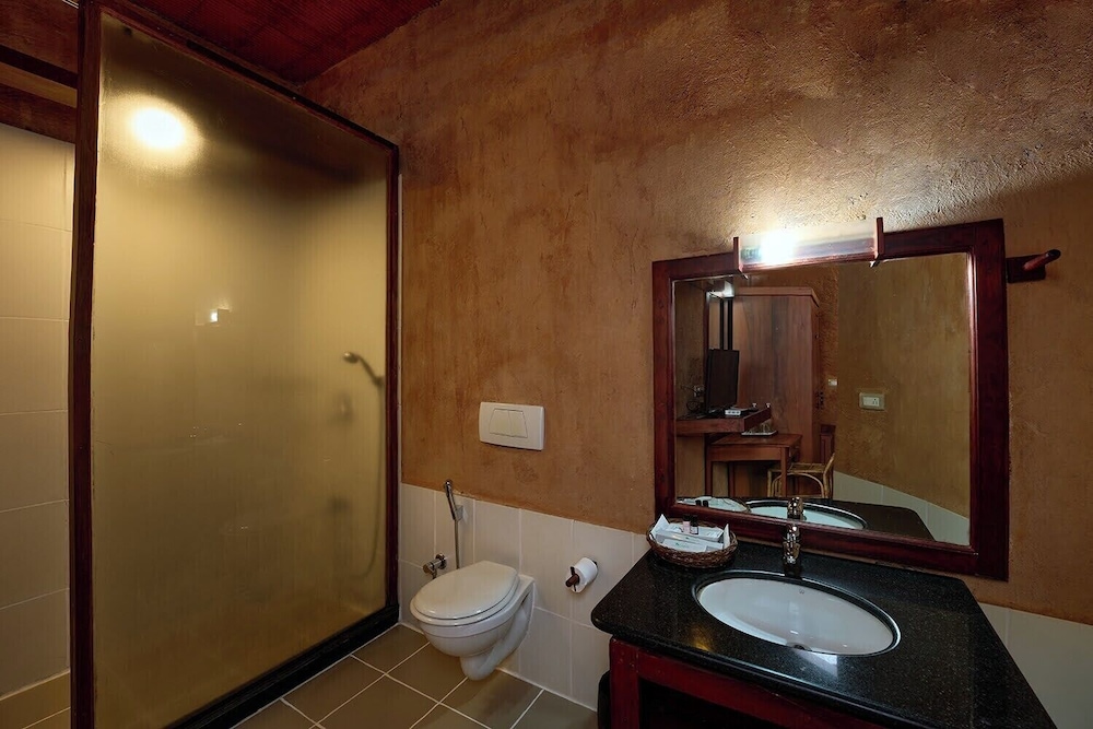 BANASURA HILL RESORT 50/50
