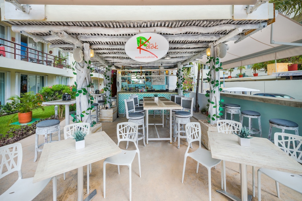 Ixchel Beach Hotel 38/50