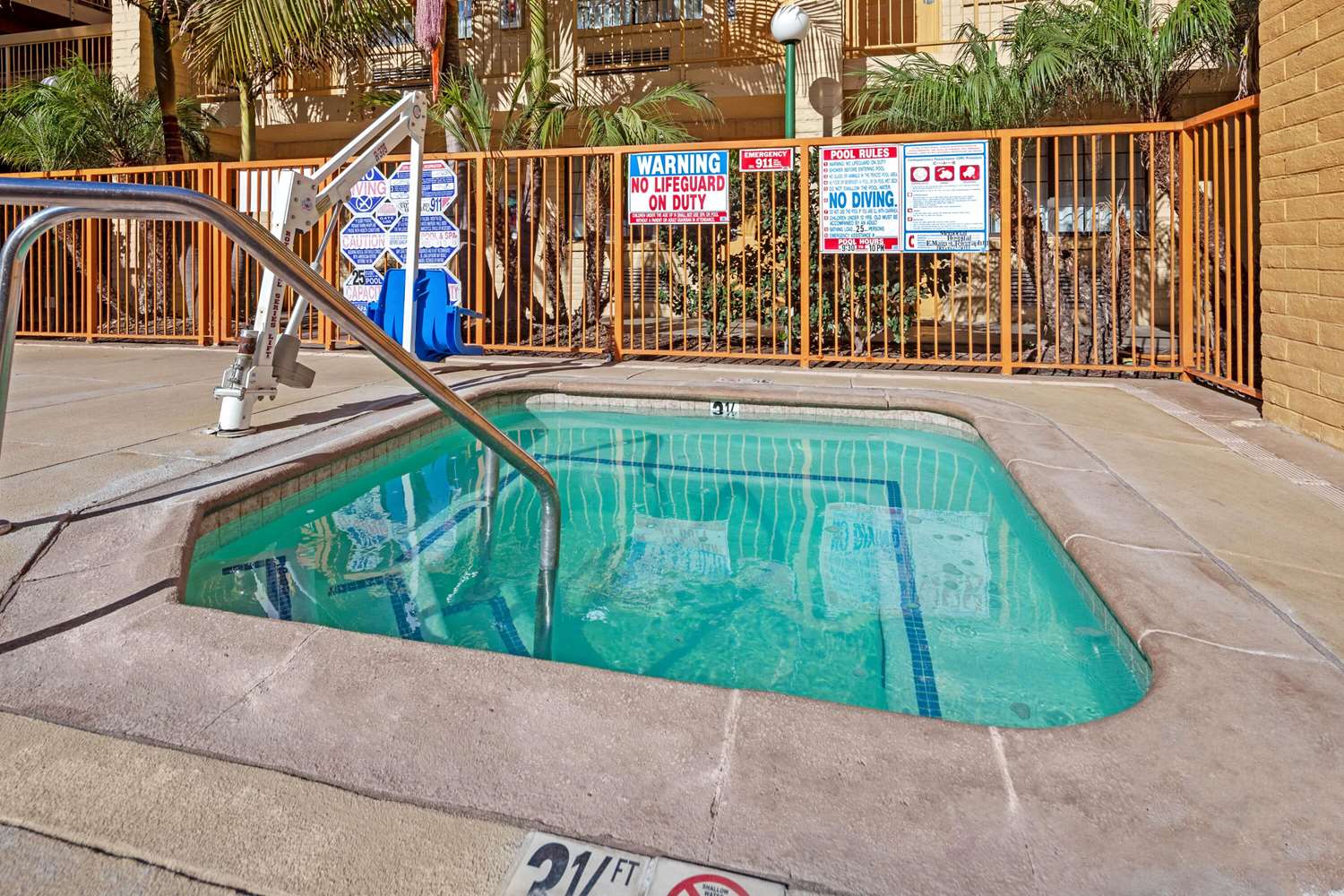 La Quinta Inn Ventura 16/30