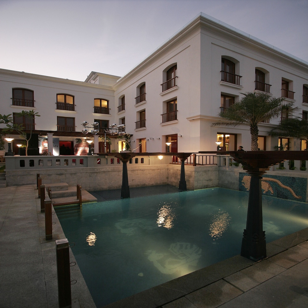 The Promenade 3/34
