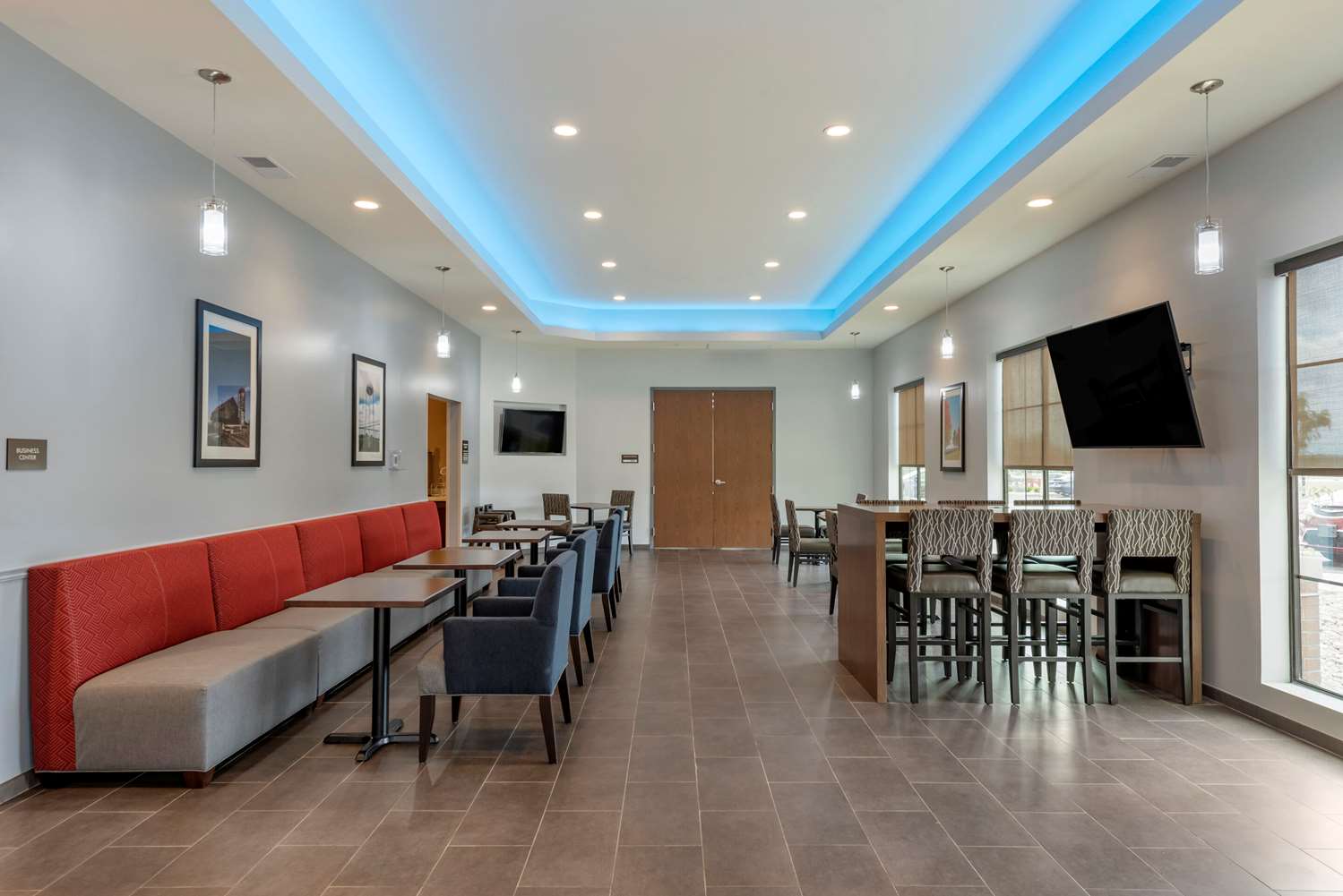 Comfort Suites Dry Ridge 12/20