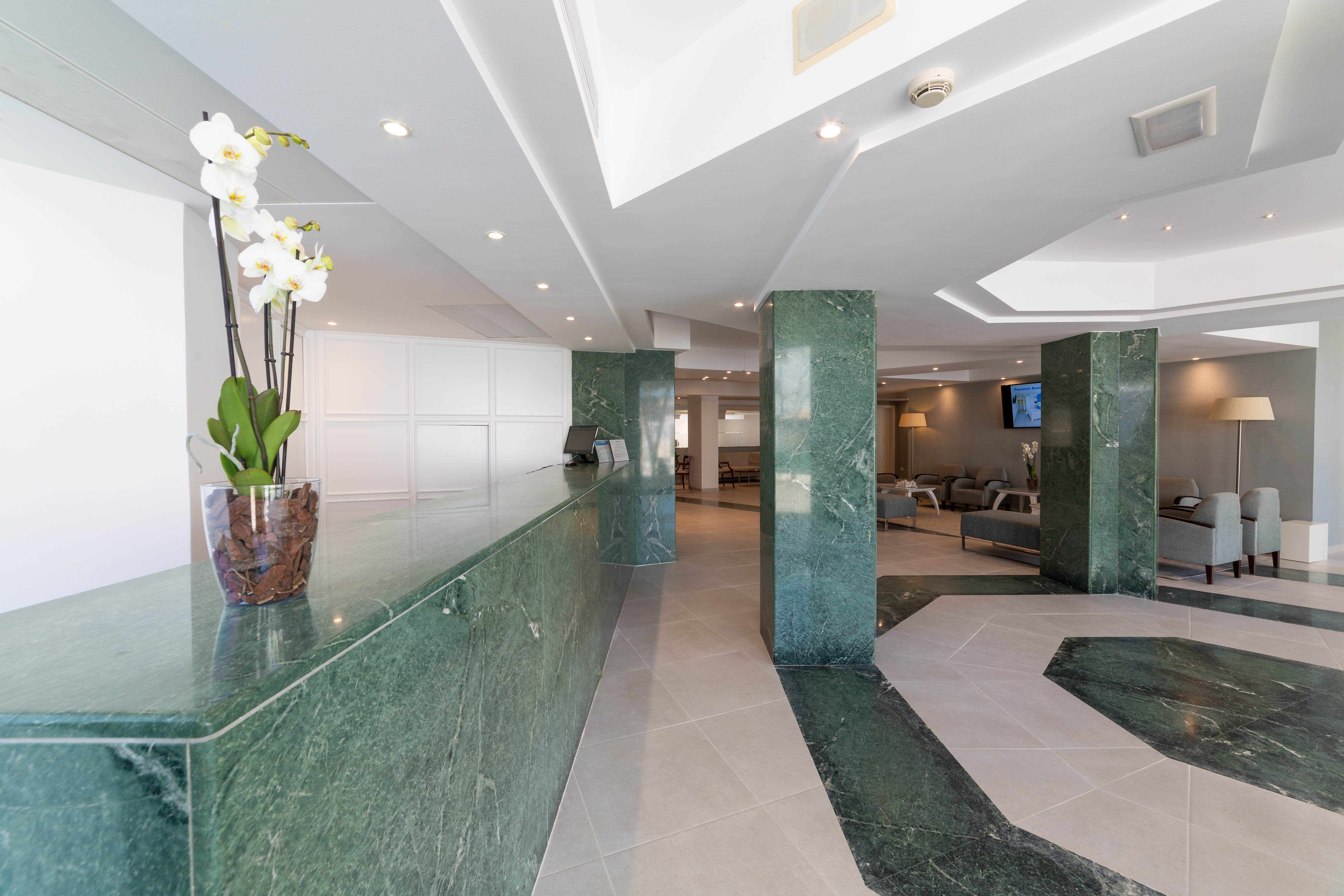 Sky Senses Hotel 4/50
