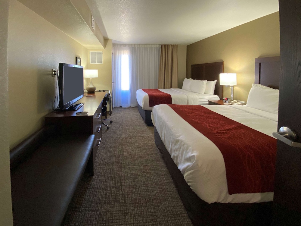 Comfort Inn & Suites Goodland, KS 20/47