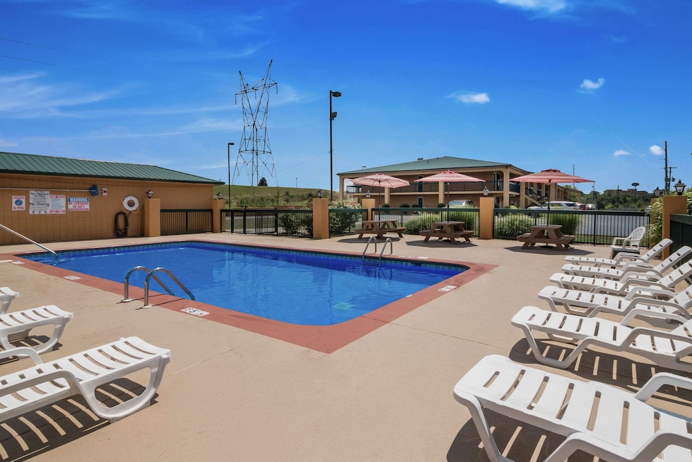 Quality Inn Dandridge 46/59