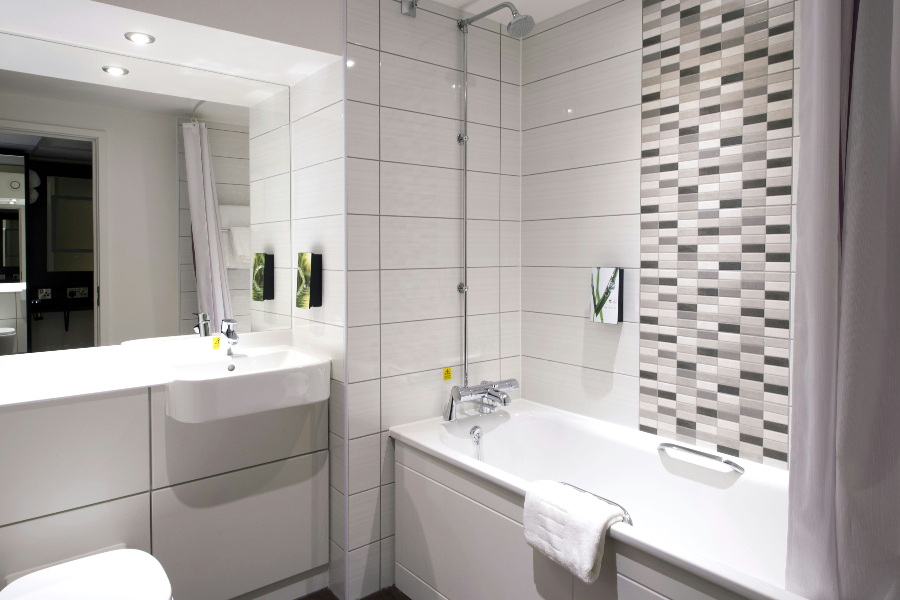 Premier Inn Newbury Town Centre South (A339) 27/27