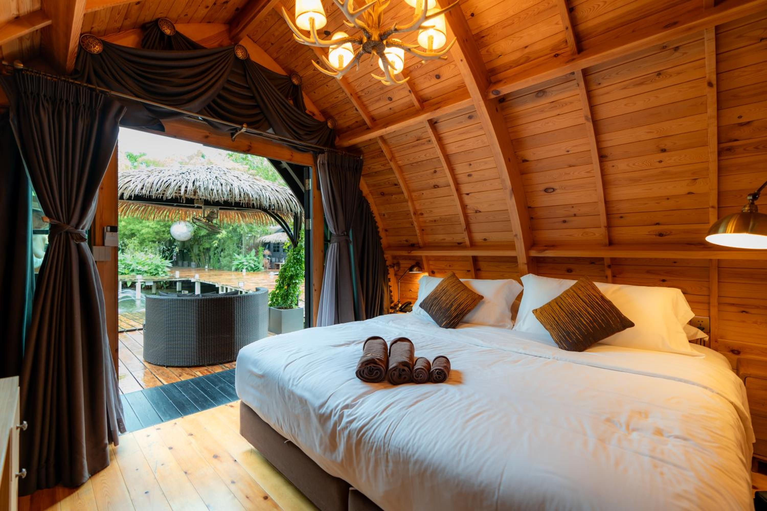 Lake, Villa, Double Bed