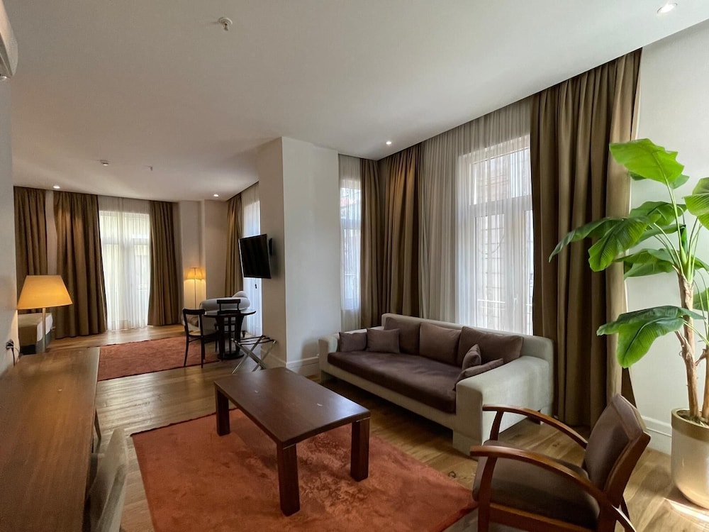 Misafir Suites 8 Istanbul. 48/70
