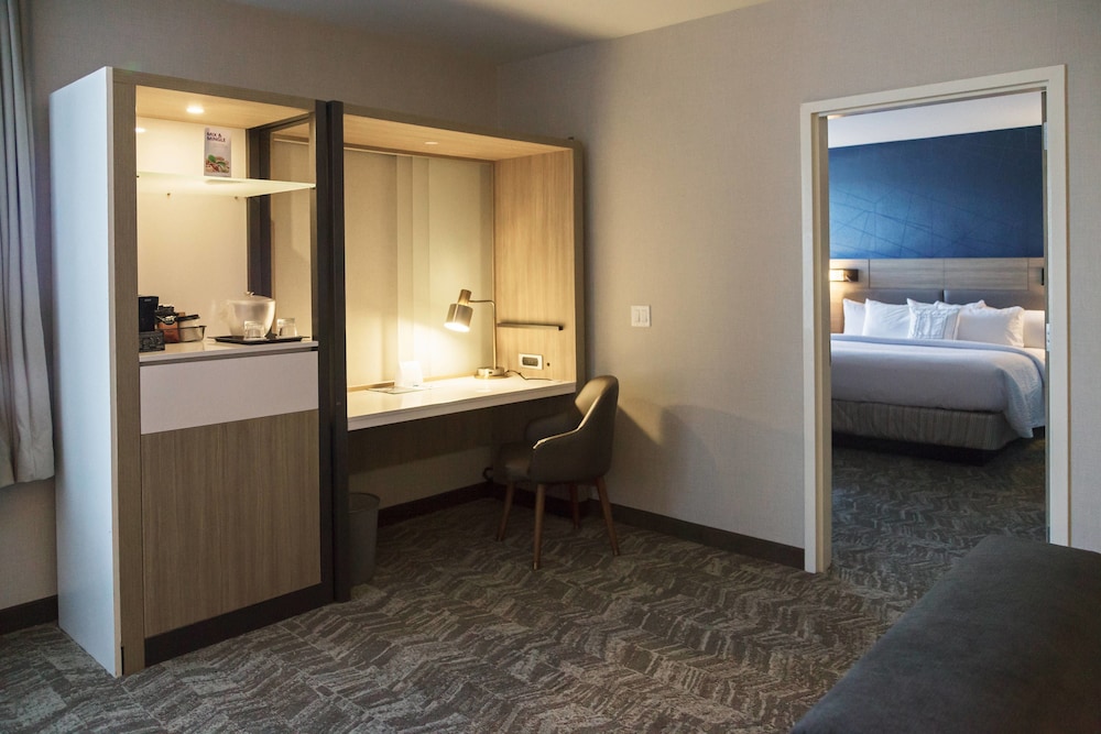 SPRINGHILL SUITES SOMERSET FRANKLIN TOWNSHIP 21/48