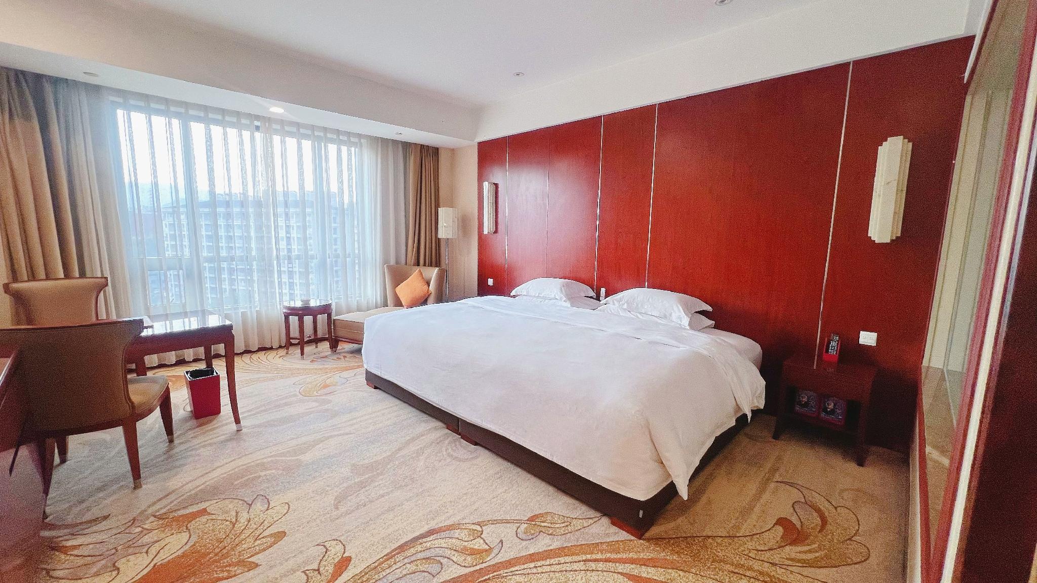 Phoenix International Hotel 15/27
