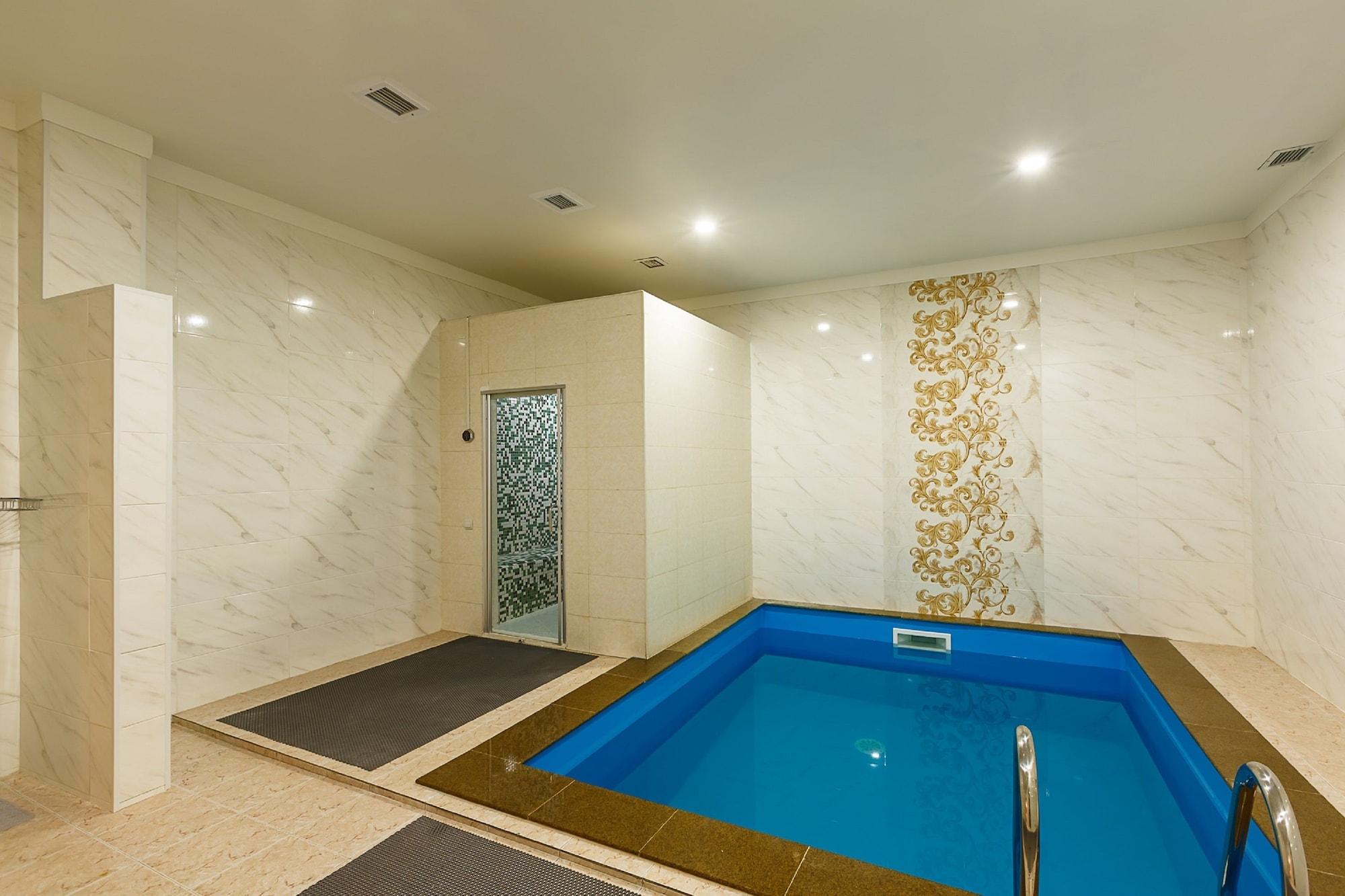 Renion Hotel Almaty 54/80