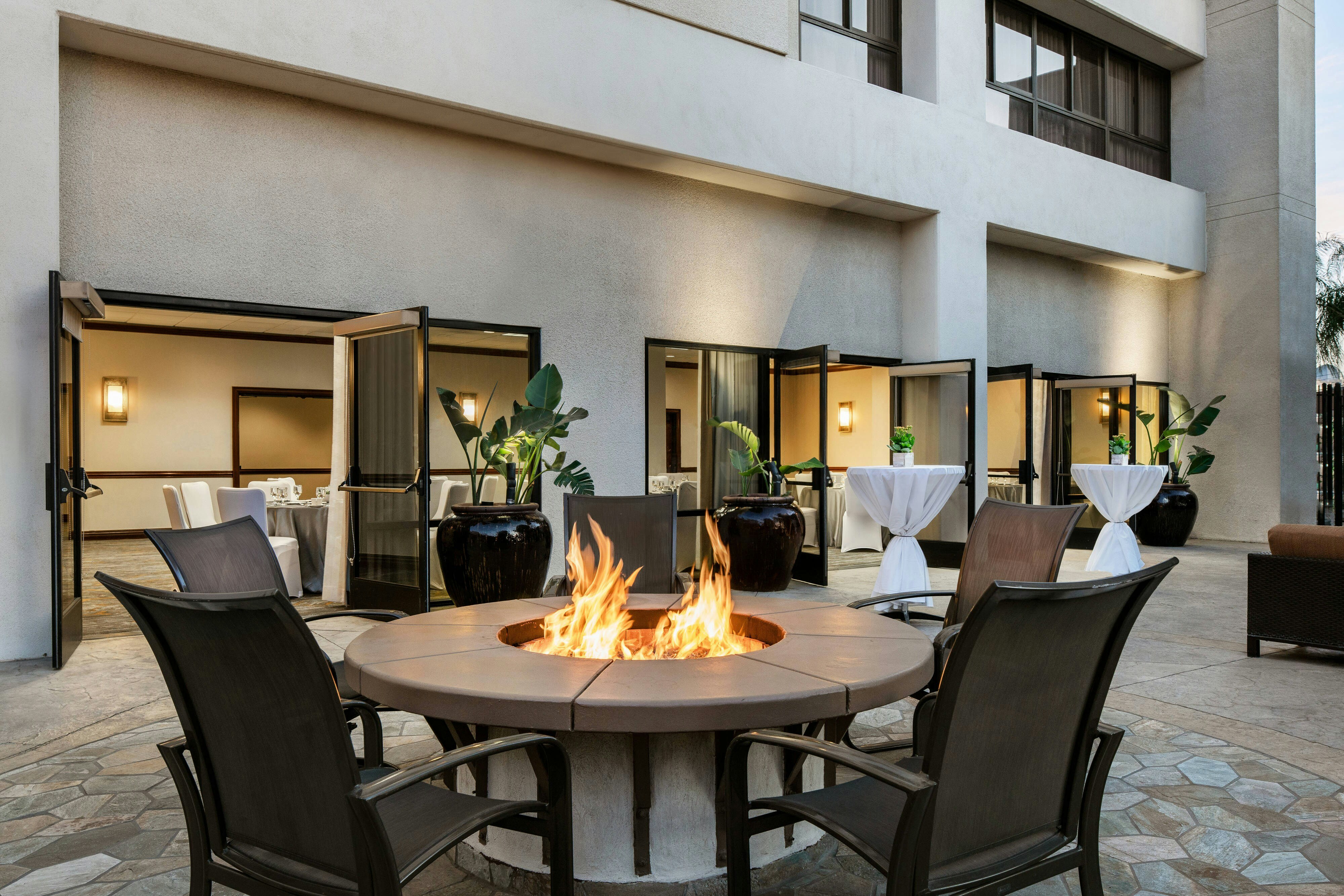 Marriott Riverside at the Convention Center 20/23