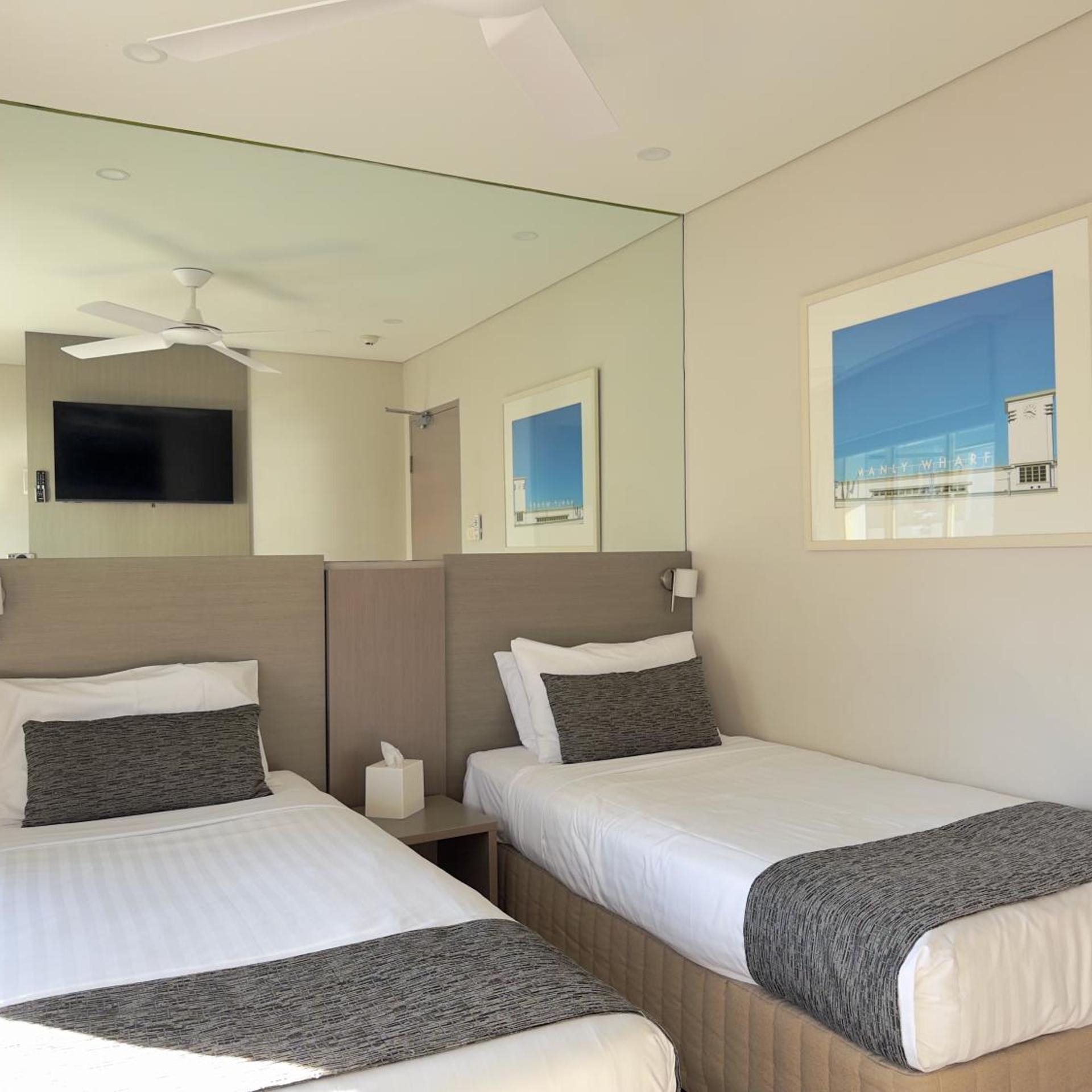 Motel, Twin Beds, Ocean View