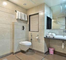 2 Rooms, Family Suite