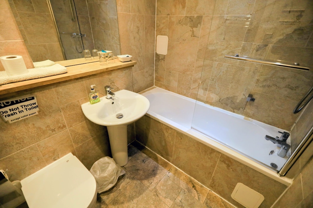 Edinburgh Holiday Guest House 39/40