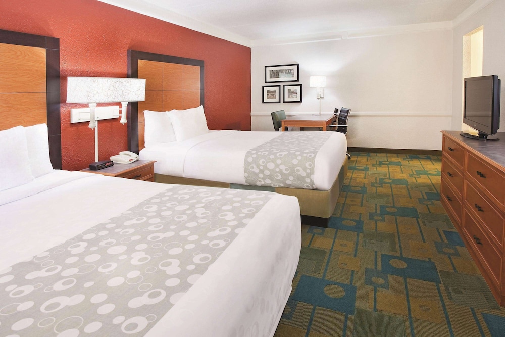 Howard Johnson by Wyndham Columbus Fort Benning 10/26