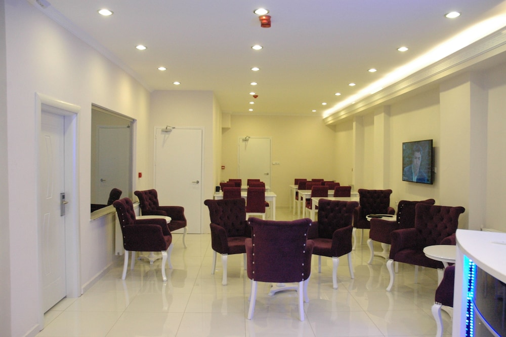 Hotel Iscen 19/24