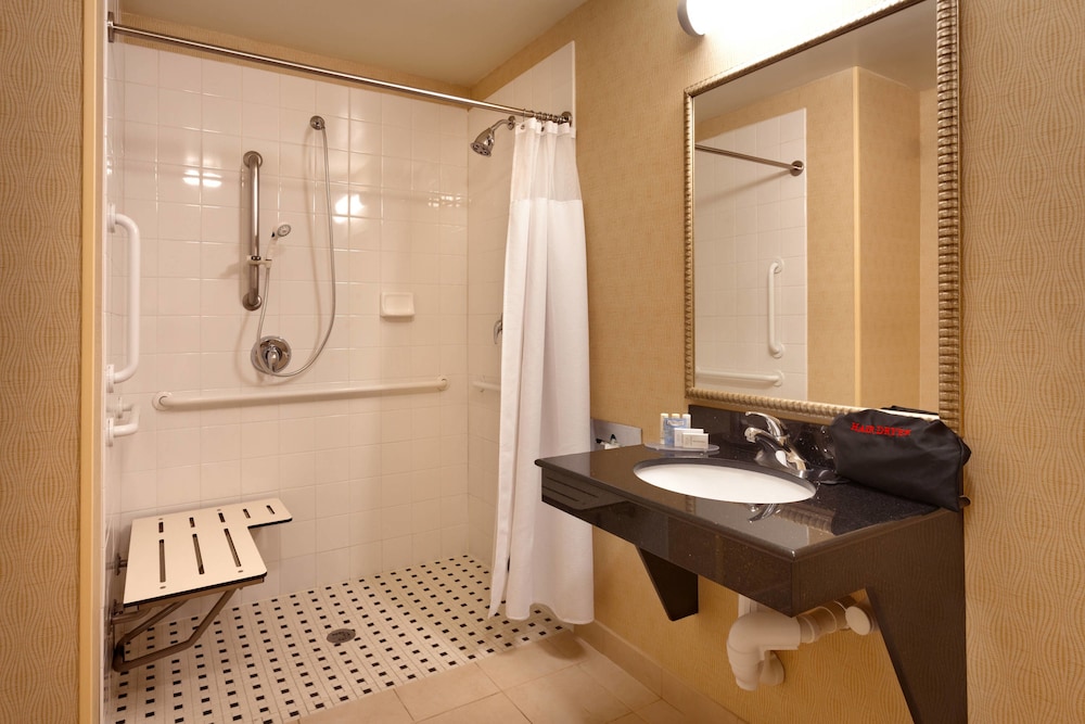 Fairfield Inn Suites Boise Nampa 6/34