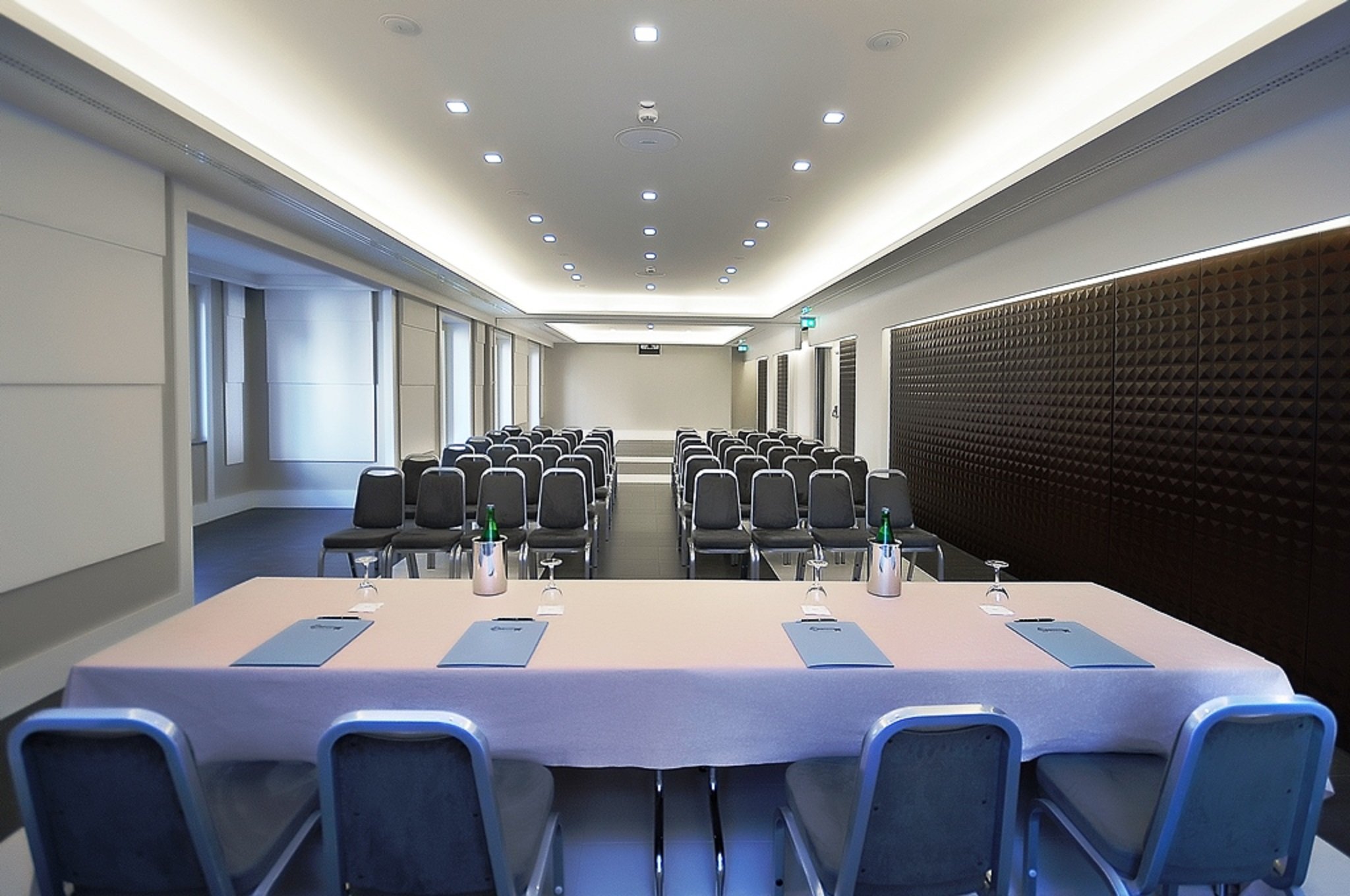 DoubleTree by Hilton Naples Oriente 31/32
