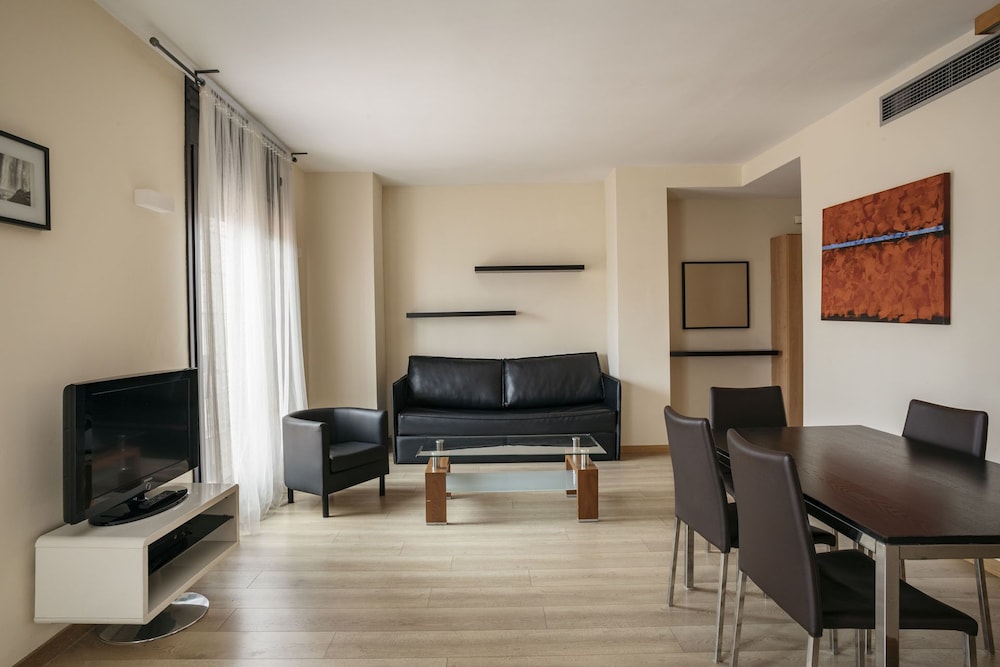 Villarroel Barcelona Apartment 15/35