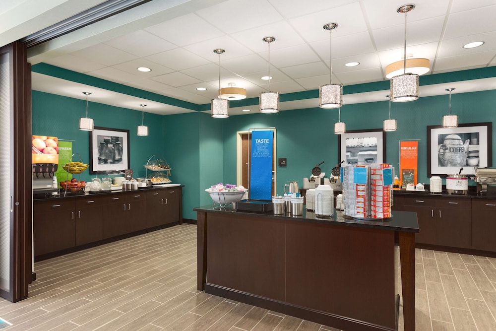 Hampton Inn Fairmont Wv 12/61