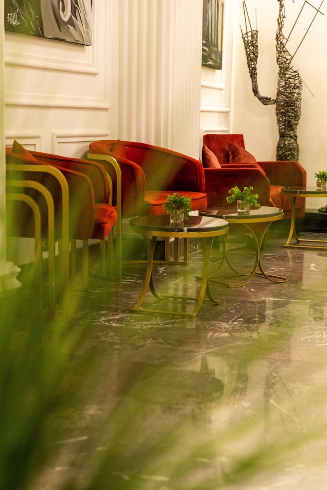Hotel Majestic 52/54