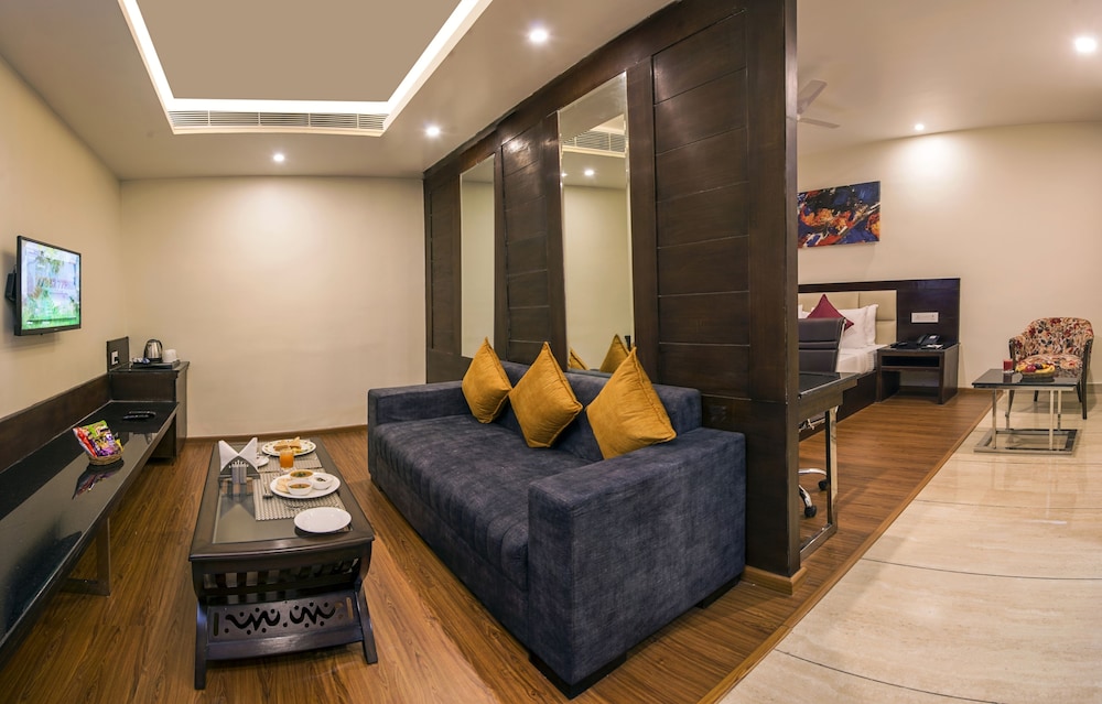 Clarks Inn Suites Katra 30/50