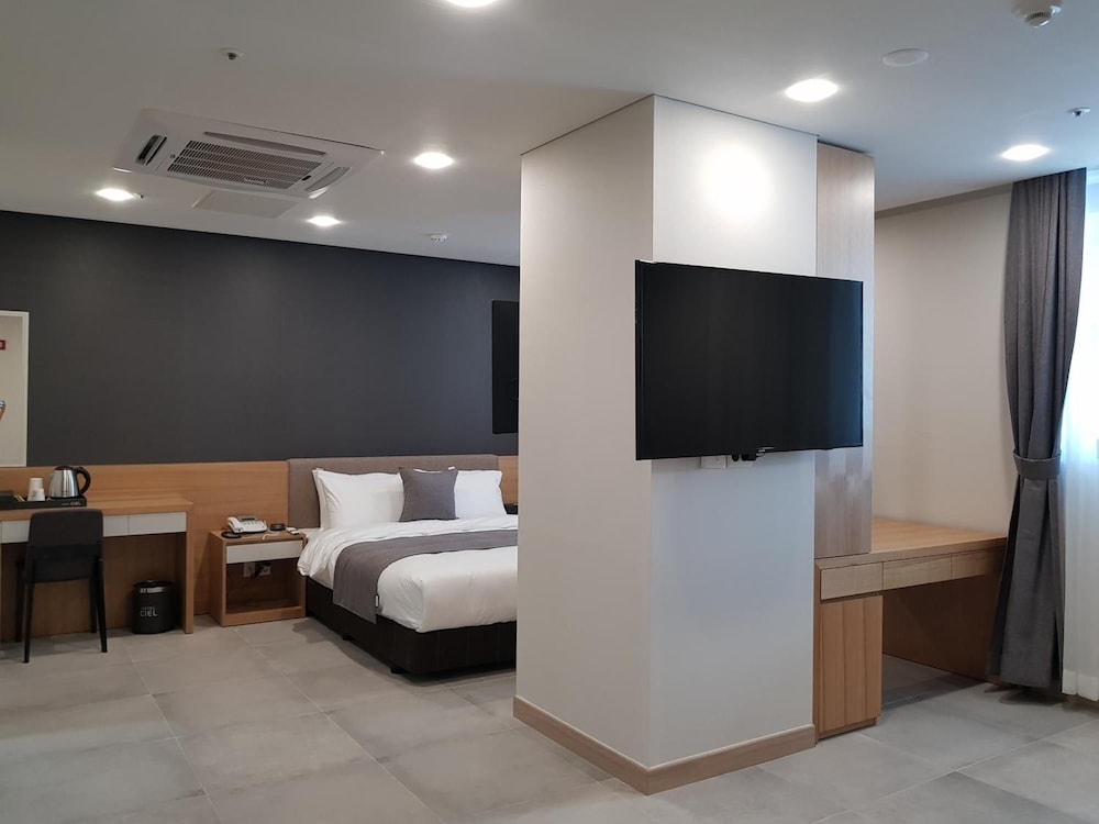 Hotel Ciel 12/29