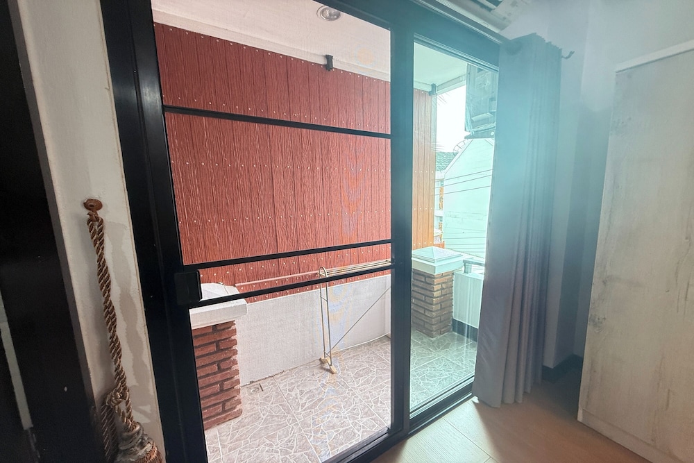 Spring at Tapae (ex. Tjr Boutique House) 32/50