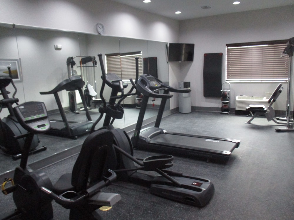 Best Western Plus Lampasas Inn and Suites 22/36