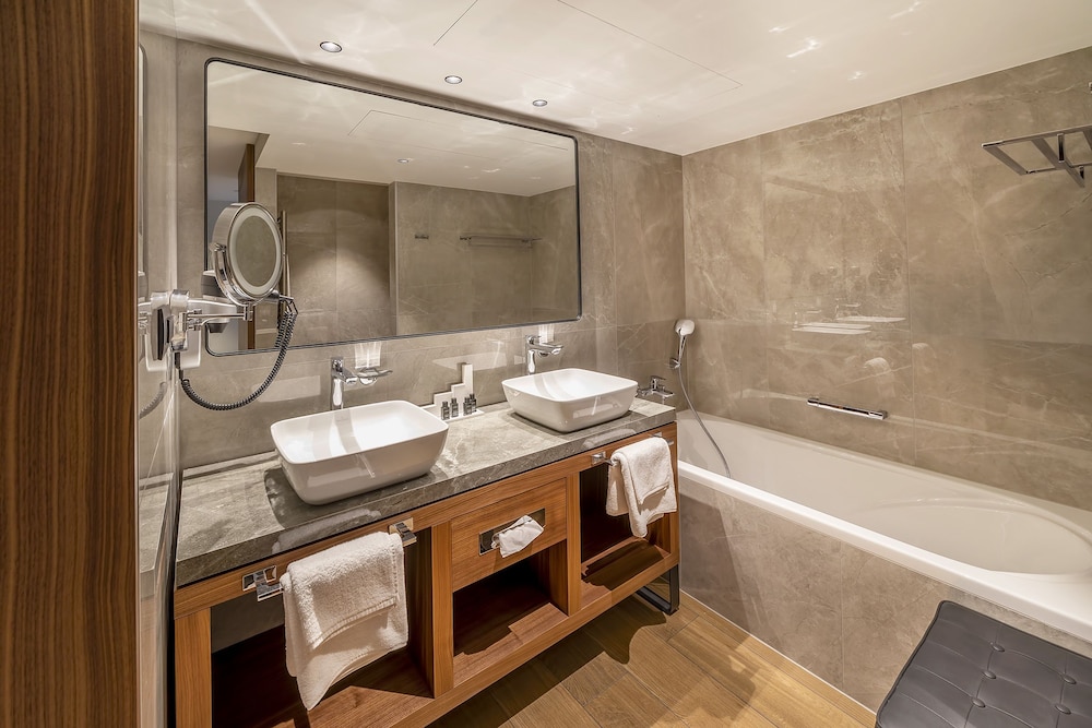 Riva Luxury Hotel 20/69