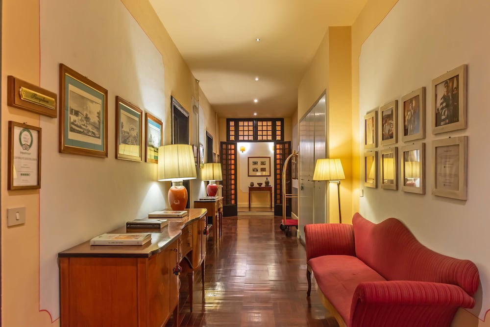 Bonifacio Hotel 36/47