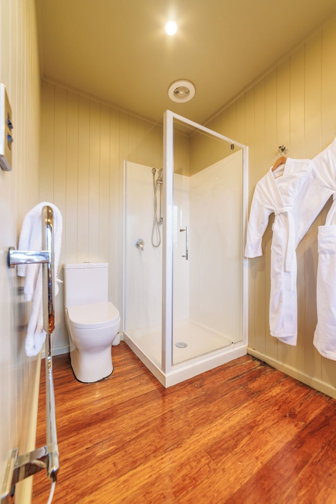 Koura Lodge 63/63