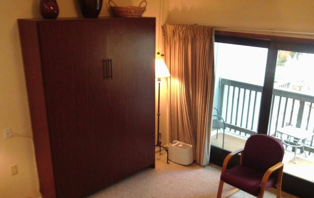 Shadow Mountain Lodge 36/68