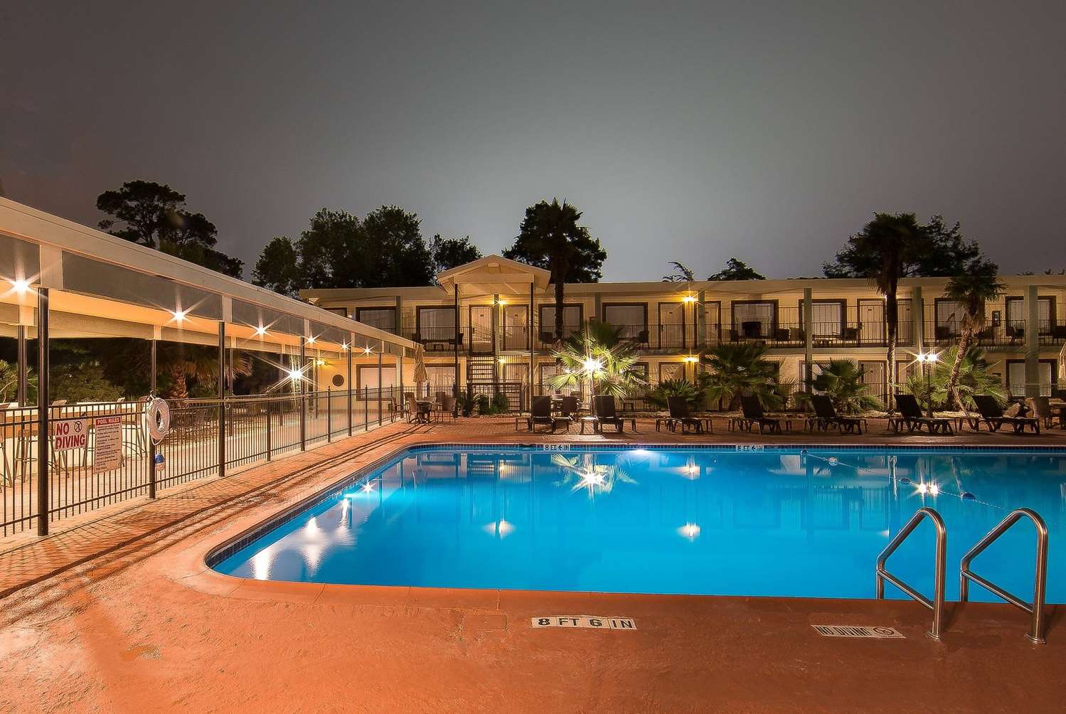 Ramada By Wyndham Houston Intercontinental Airport East 14/33