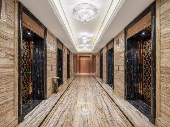 Grand New Century Hotel Shangyu 10/44