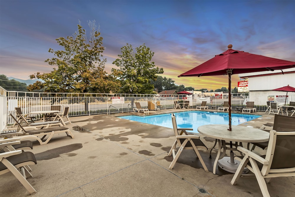 Motel6 Ogden, UT- Downtown 39/64
