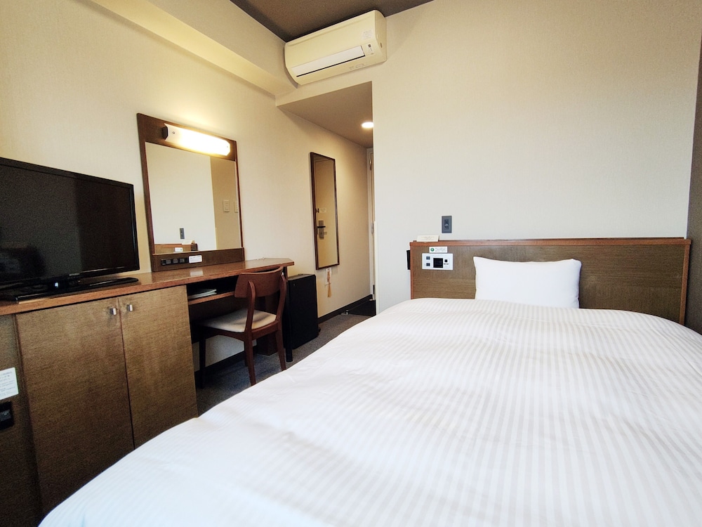 Hotel Route-Inn Iwakiizumi Ekimae 12/50