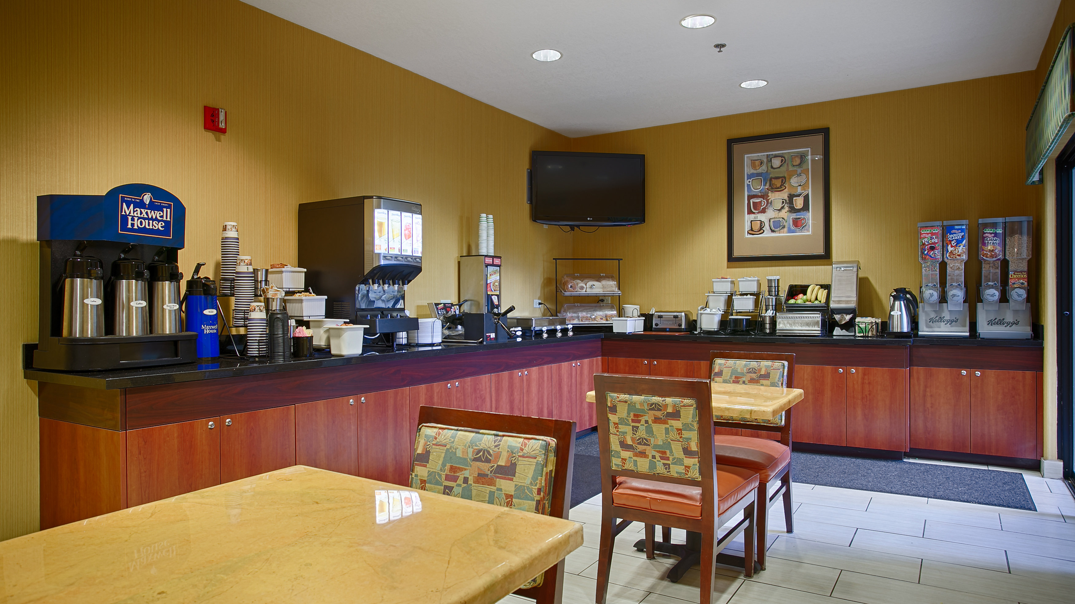 Best Western Plus Fresno Inn 38/50