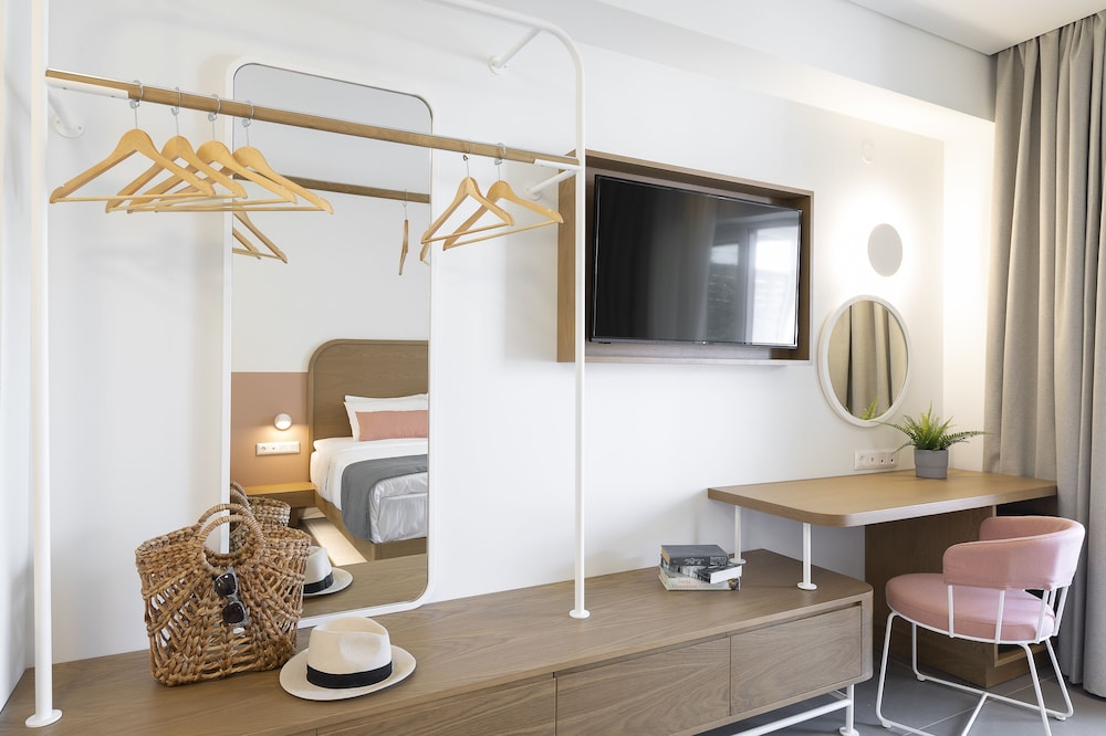 Mandraki Village Boutique Hotel 38/50
