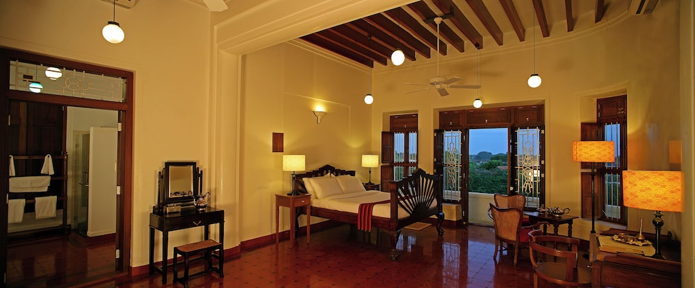Visalam Hotel 28/33