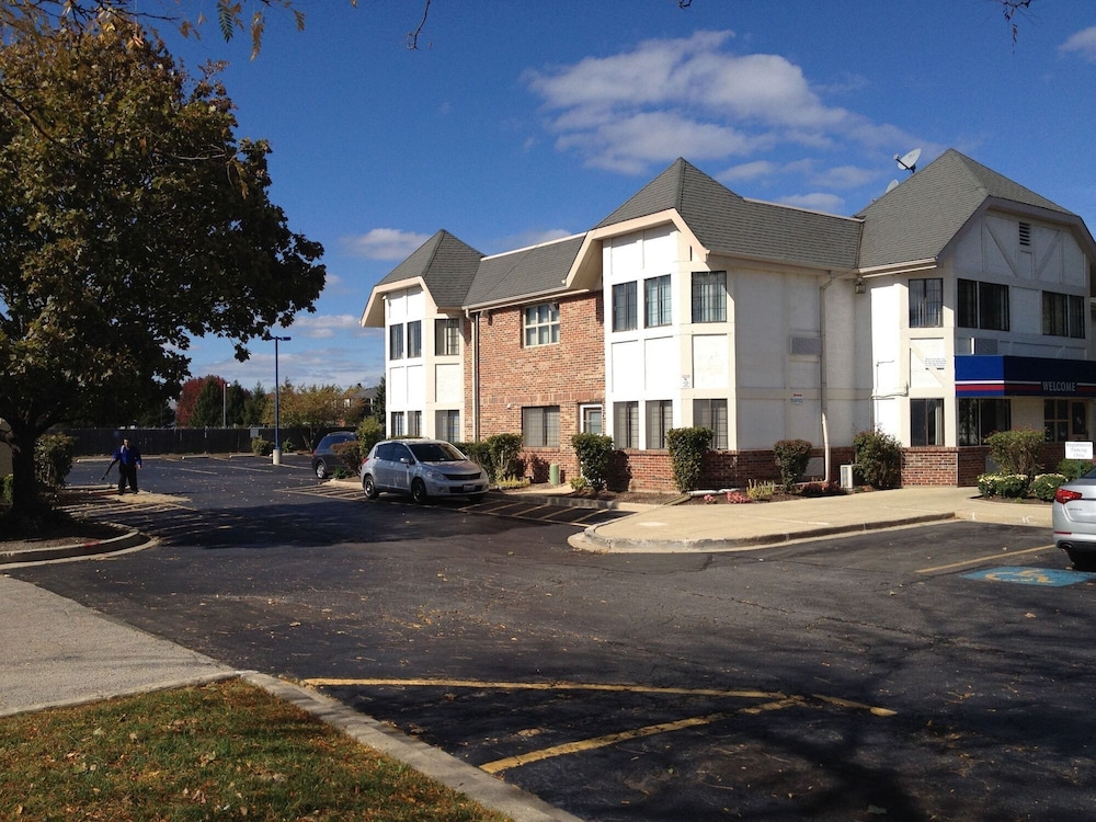 Motel6 Palatine, IL - Chicago Northwest 47/52