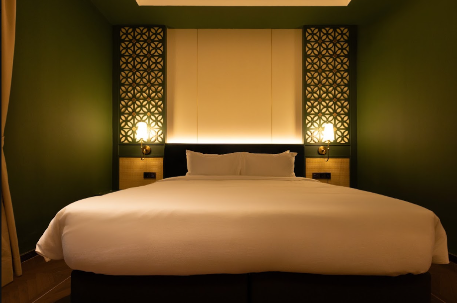 The Seven Stars Hotel 17/48
