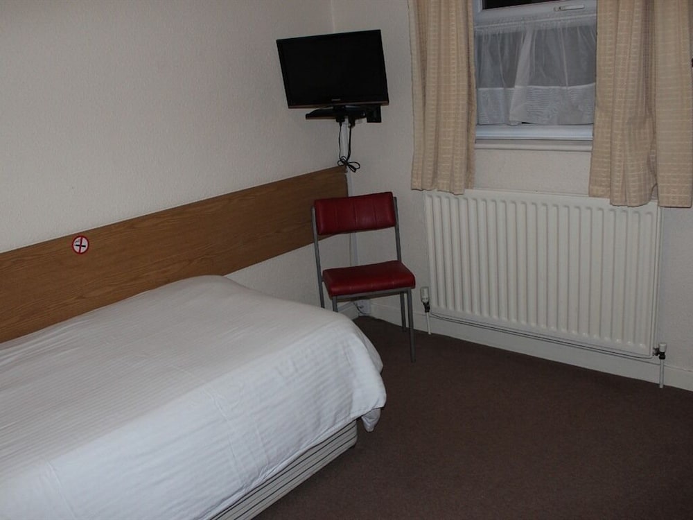 Morpeth Lodge 6/36