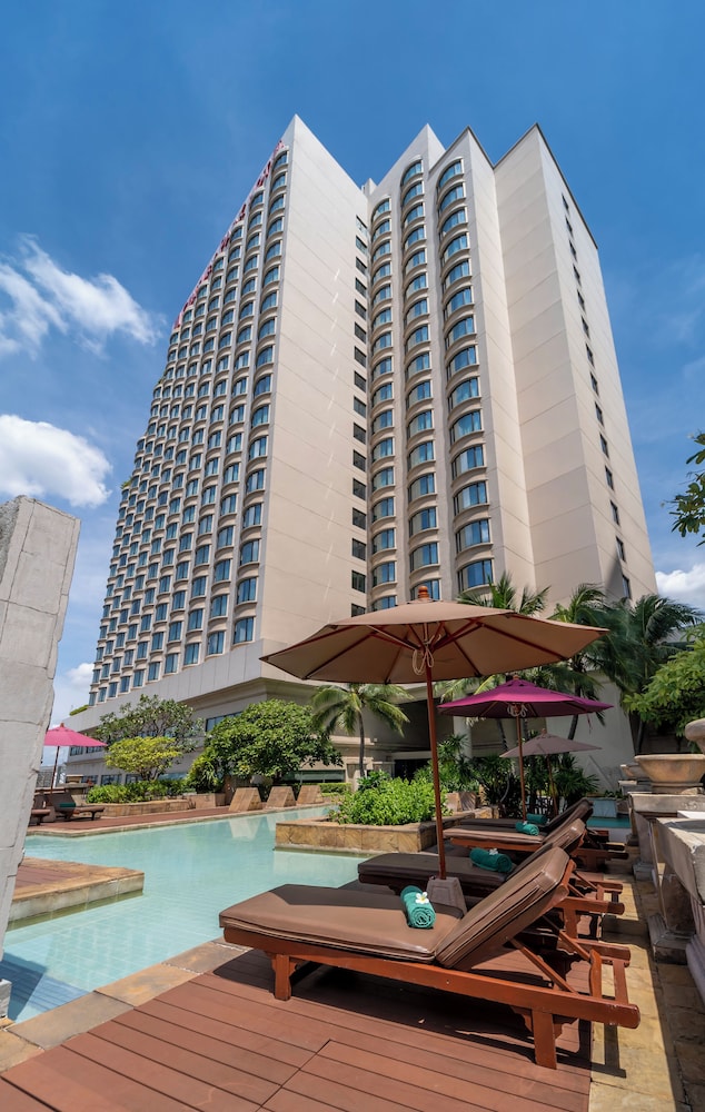 Century Park Hotel 5/48