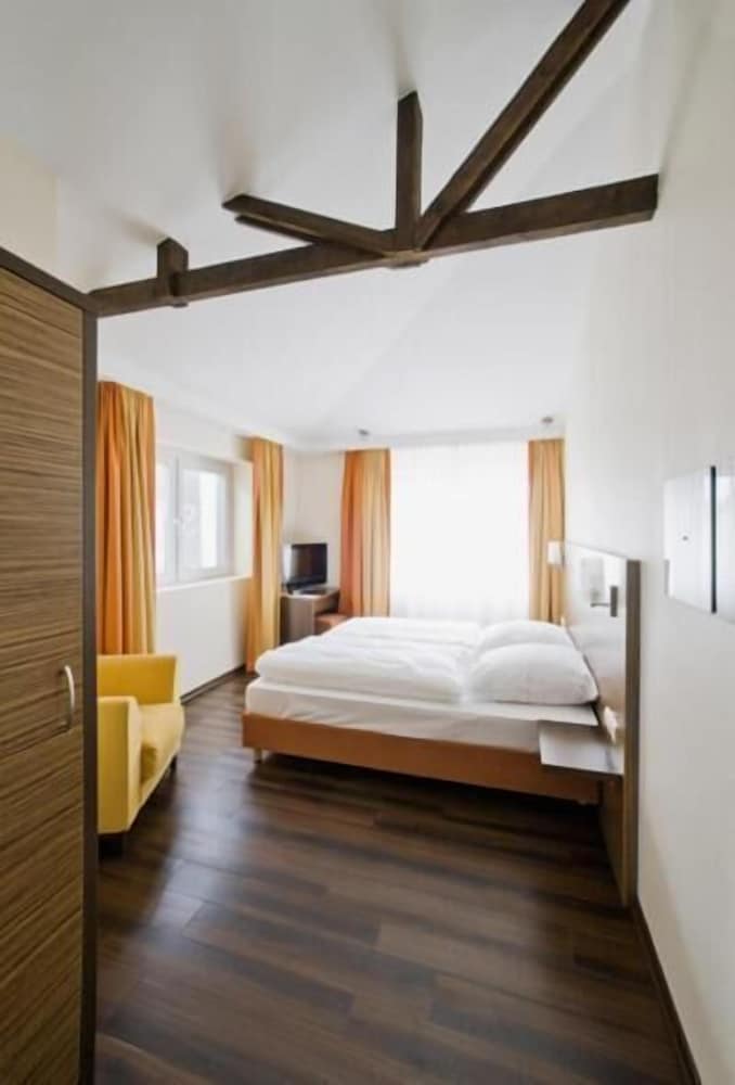 Hotel Silicium 5/26