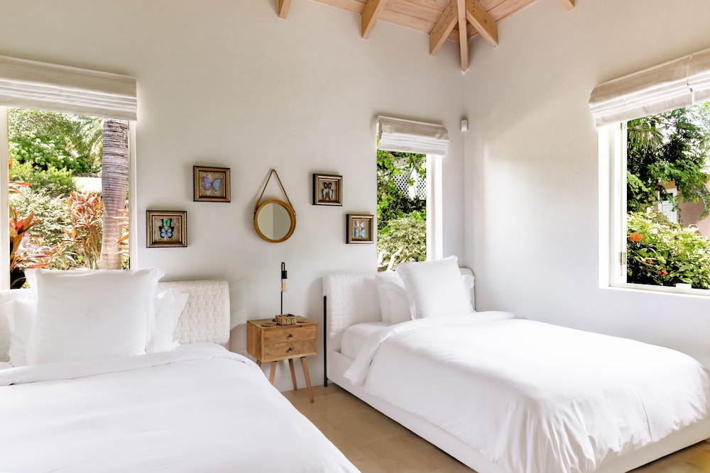 3 Bedrooms, Palm, Grove, Villa, 2 Double Beds, 2 King Beds