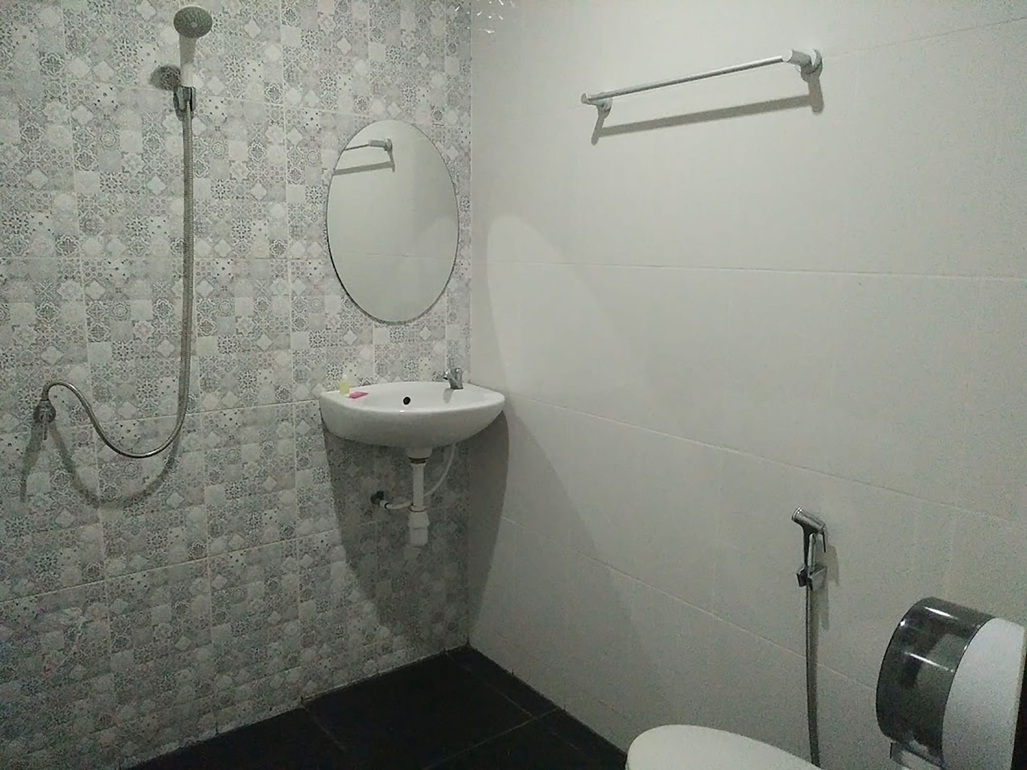 BUDGET, NO WINDOW