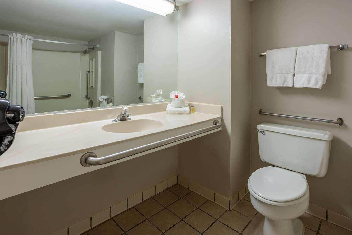 Days Inn By Wyndham Manassas Battlefield 23/25